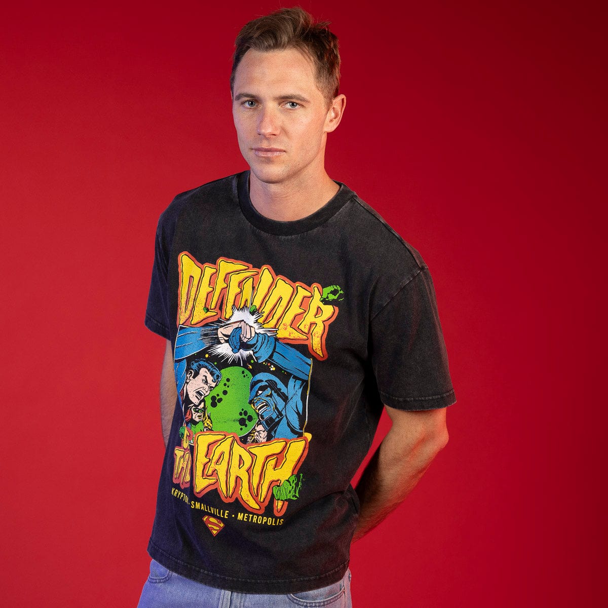 Superman™ "Defender of the Earth" – Vintage Crewneck Tee - Image 4