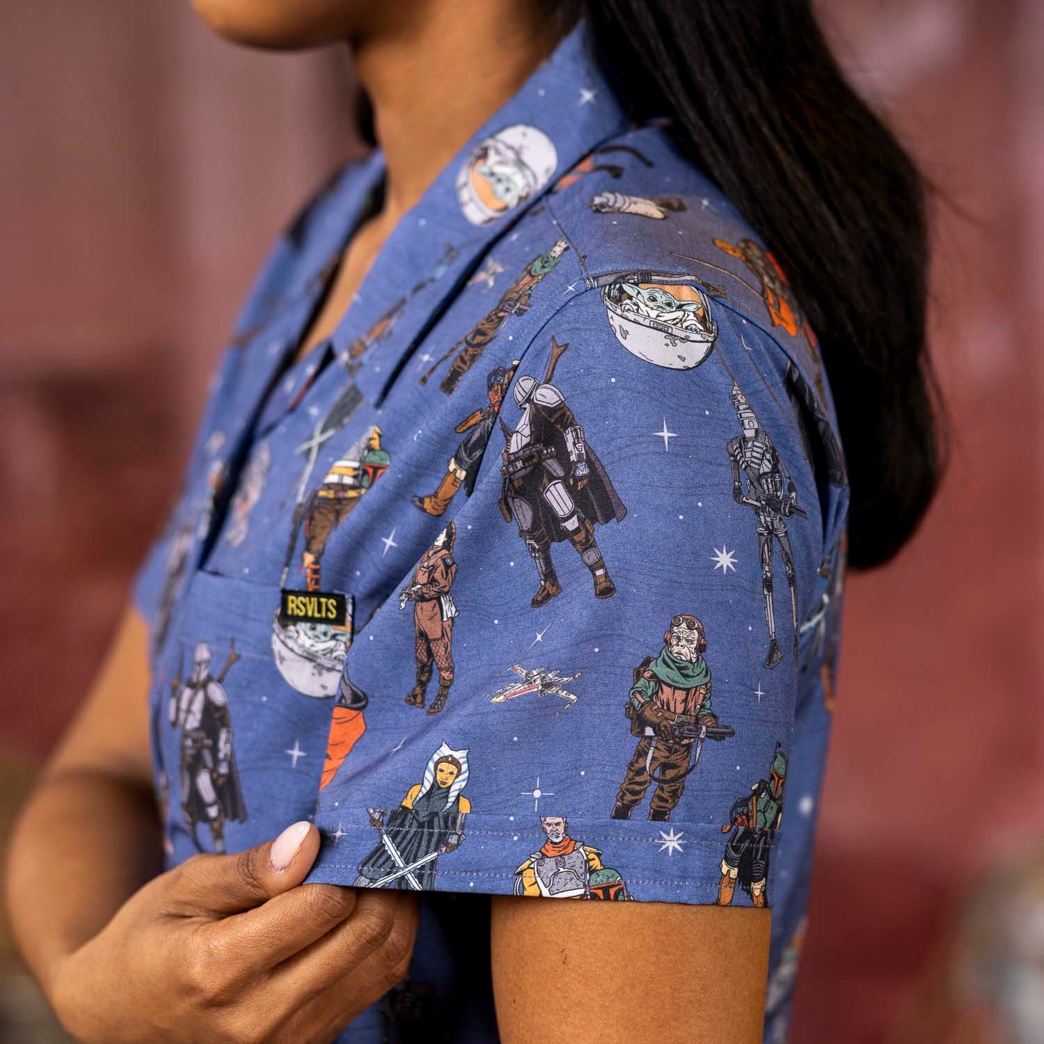 Star Wars™ "Retro Mando" – Women's KUNUFLEX Short Sleeve Shirt - Image 5