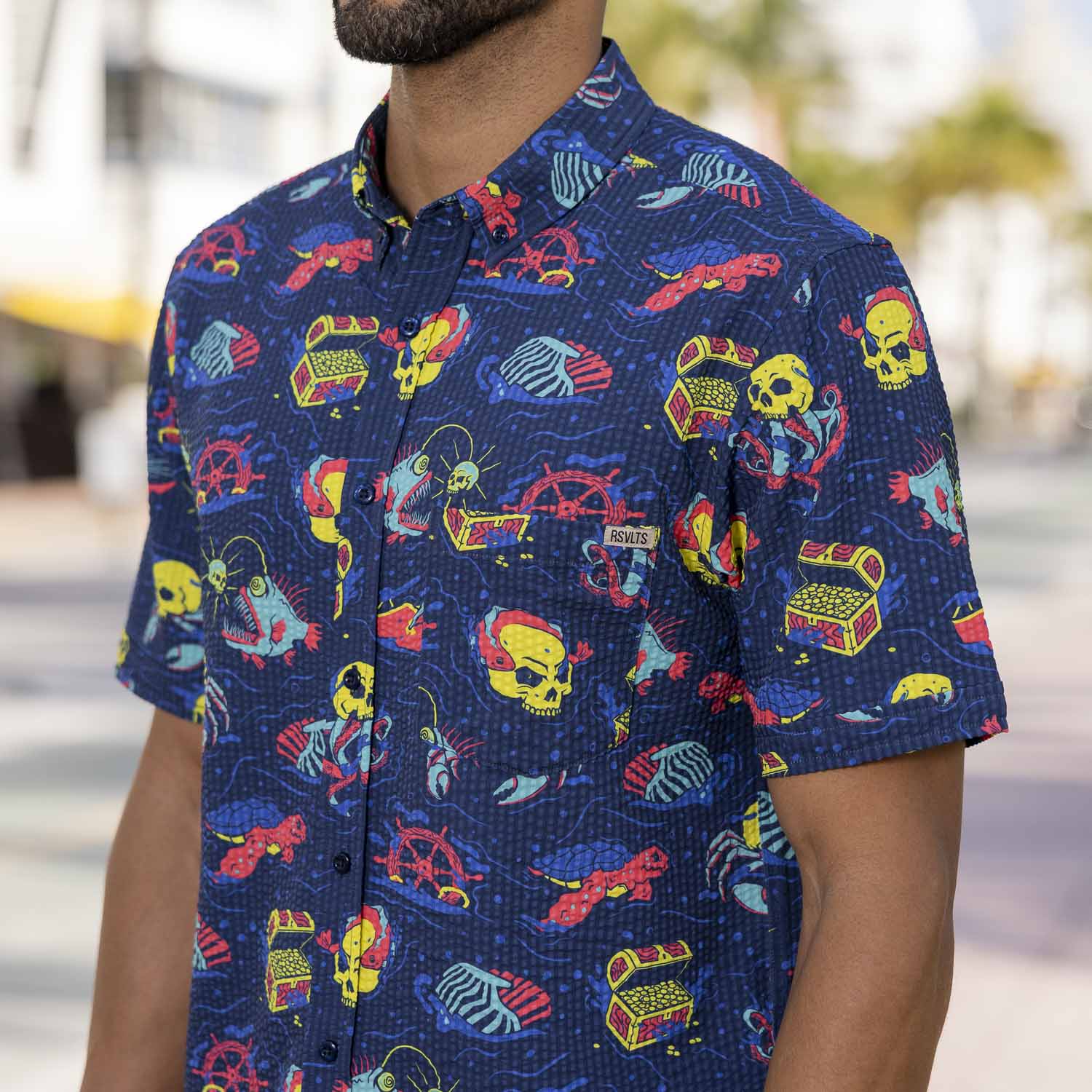 What Lies Beneath – Stretch Seersucker Short Sleeve Shirt